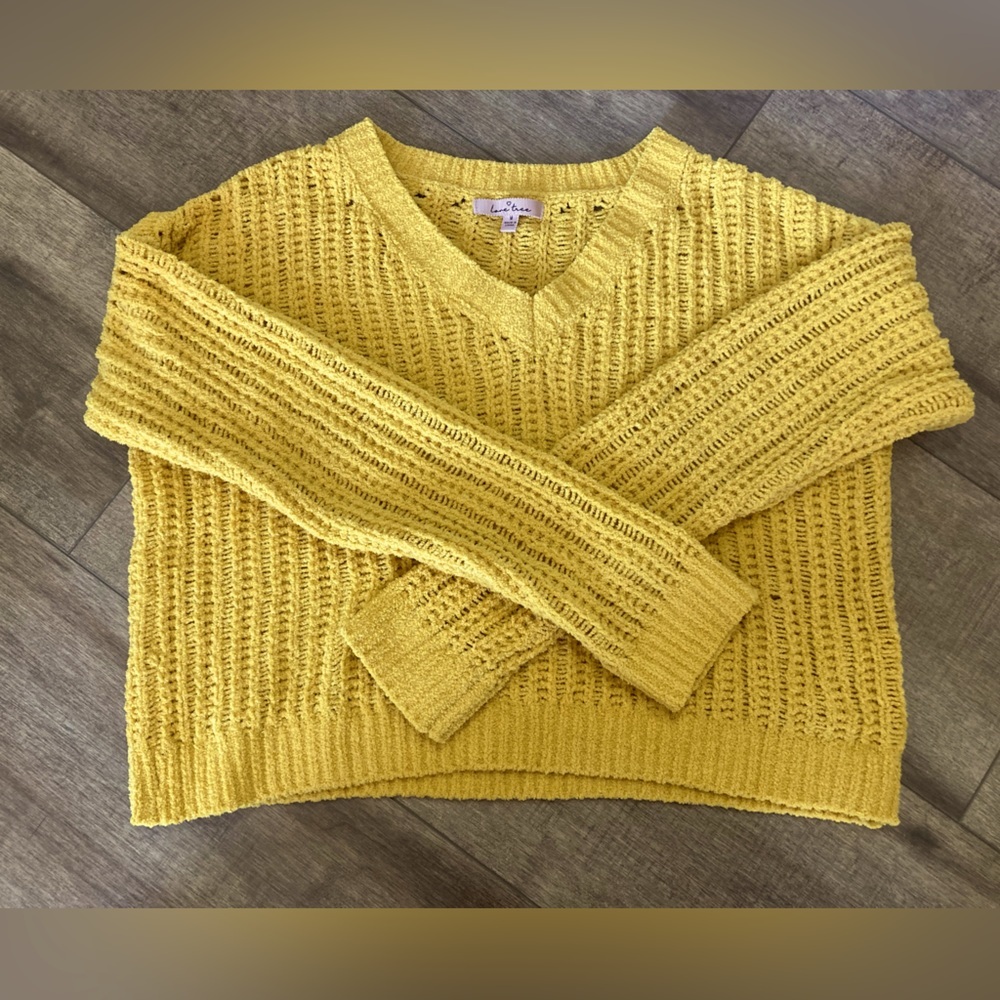 Love Tree women’s M oversized cropped chenille knit sweater